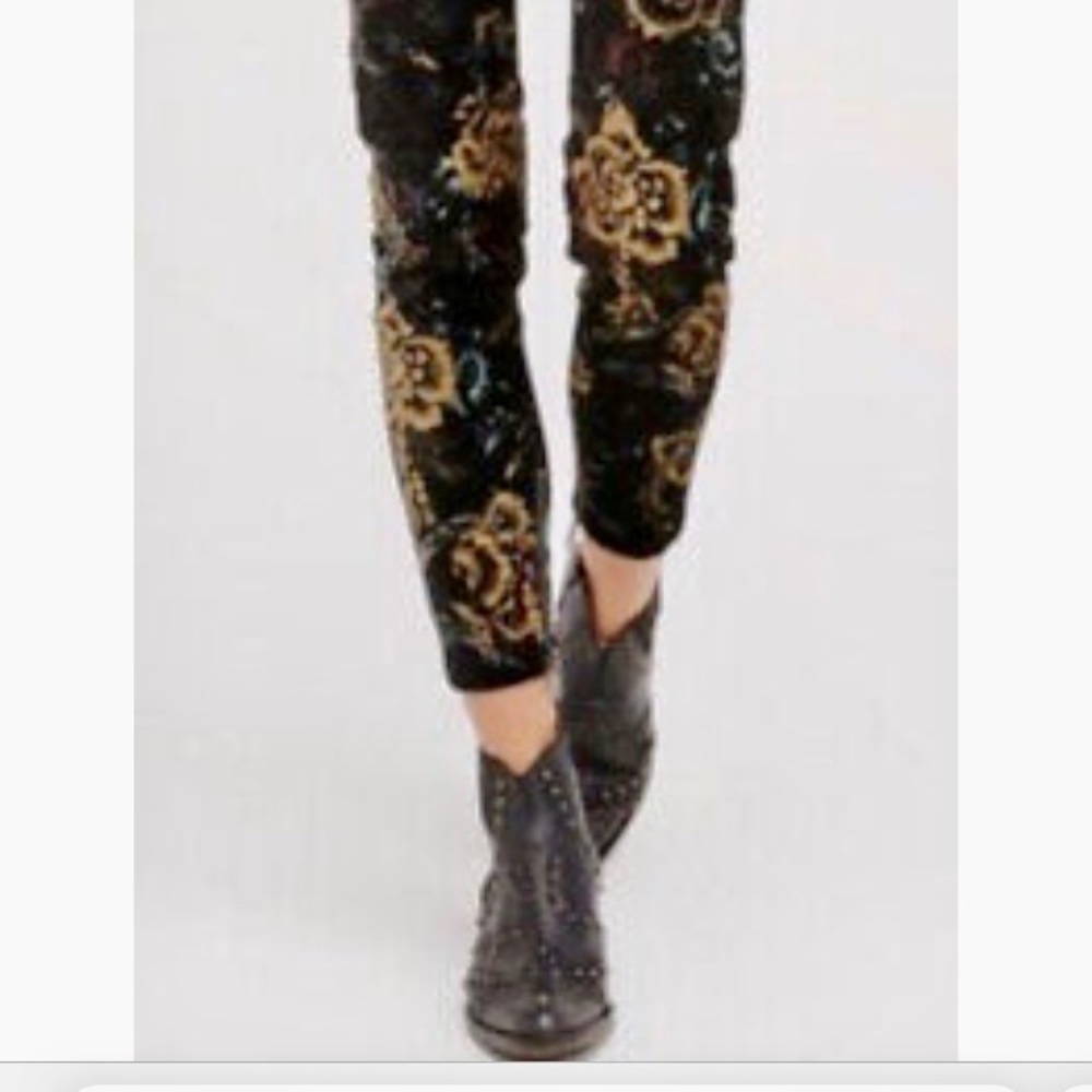 FREE PEOPLE "Lennon" Stretch flocked velvet mid rise moto-inspired jeans - Picture 3 of 8